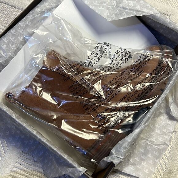 Crown Vintage Gilian Wide Width Chelsea Boot - Picture 7 of 9